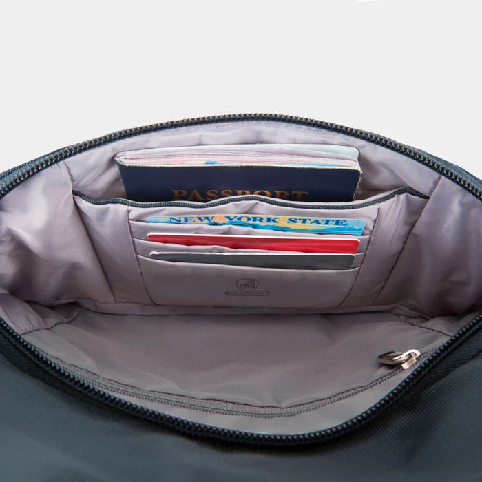 Travelon Anti-Theft Classic Essential Messenger